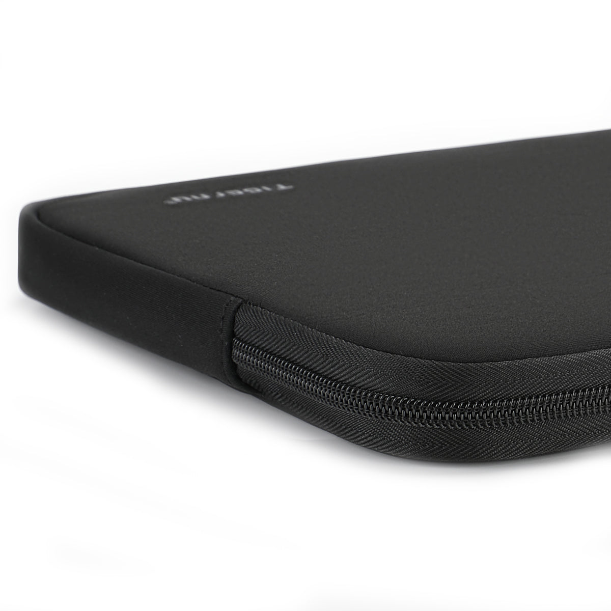 Funda Para Notebook Negra T-A001L