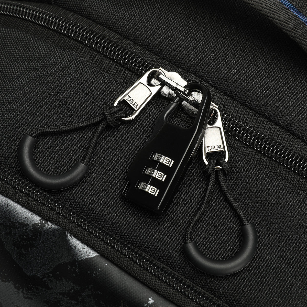 Mochila Urbana Negra T-B9021