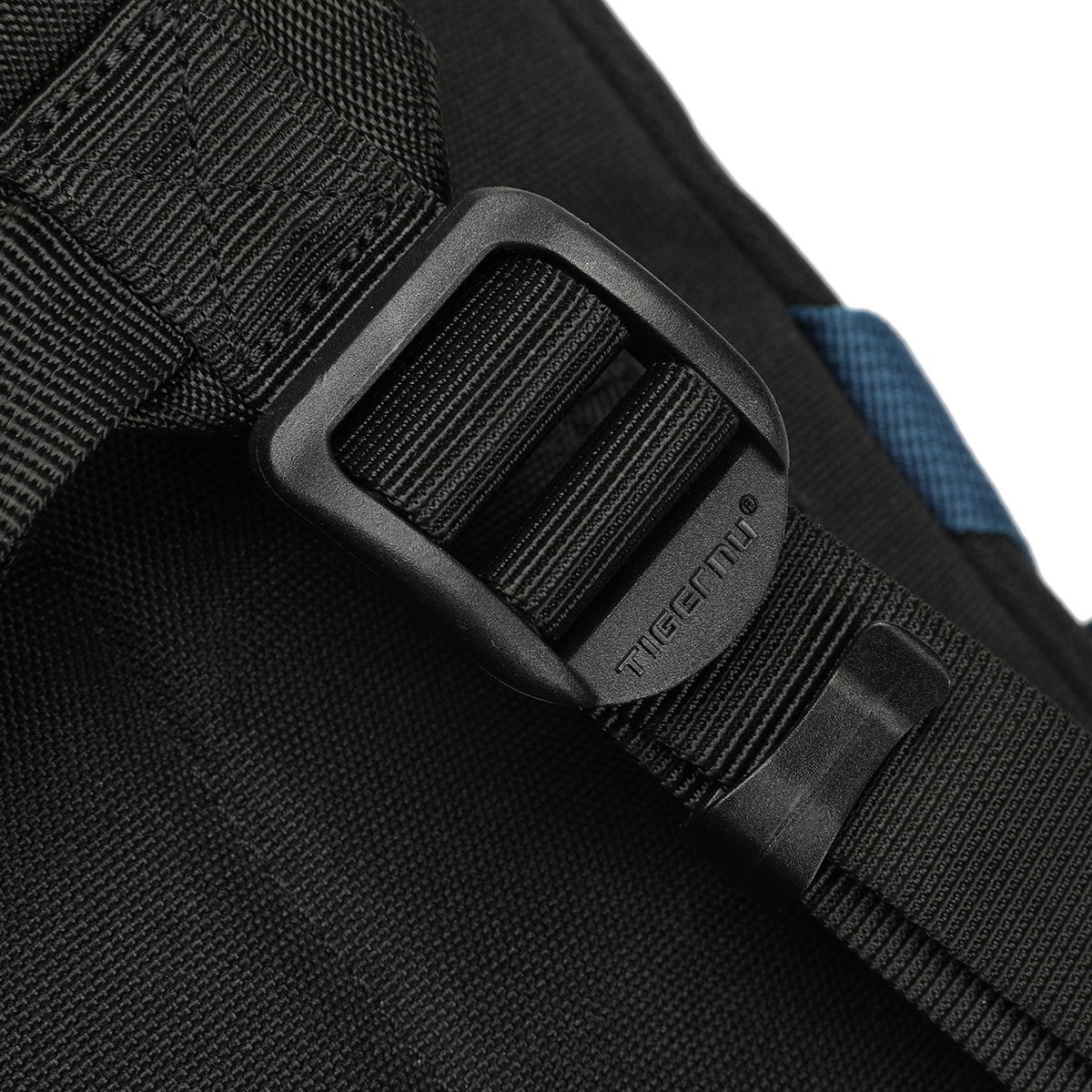Mochila Urbana Negra T-B9021